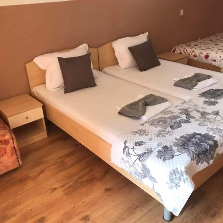 Hotel St. Anthony Slântsjev Brjag Eksteriør bilde