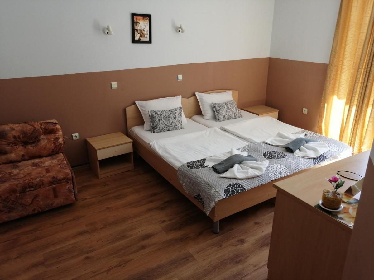 Hotel St. Anthony Slântsjev Brjag Eksteriør bilde