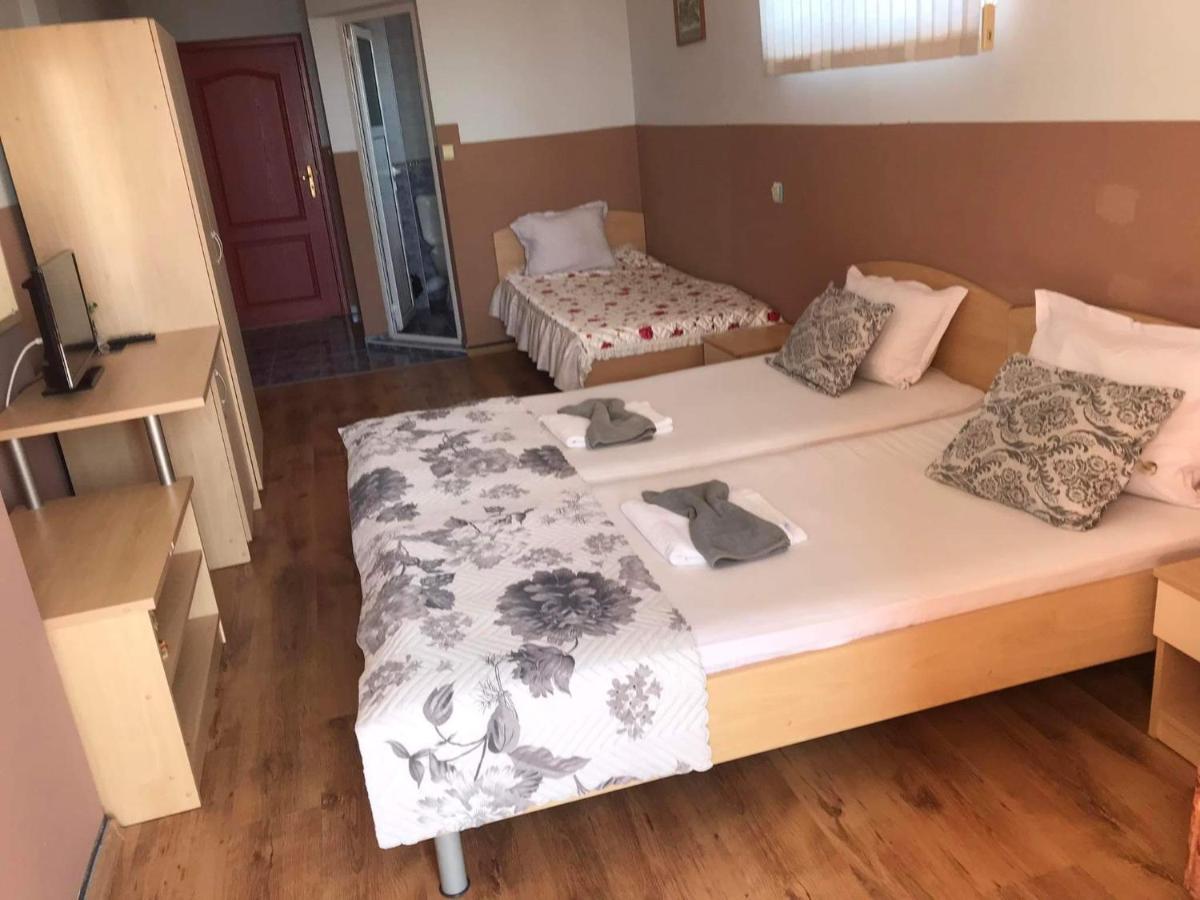 Hotel St. Anthony Slântsjev Brjag Eksteriør bilde