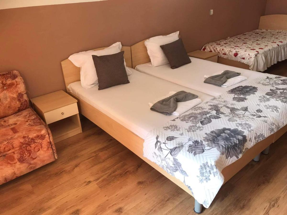 Hotel St. Anthony Slântsjev Brjag Eksteriør bilde