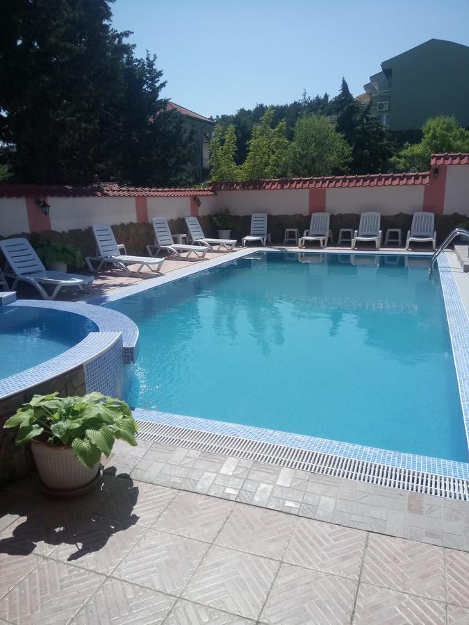 Hotel St. Anthony Slântsjev Brjag Eksteriør bilde